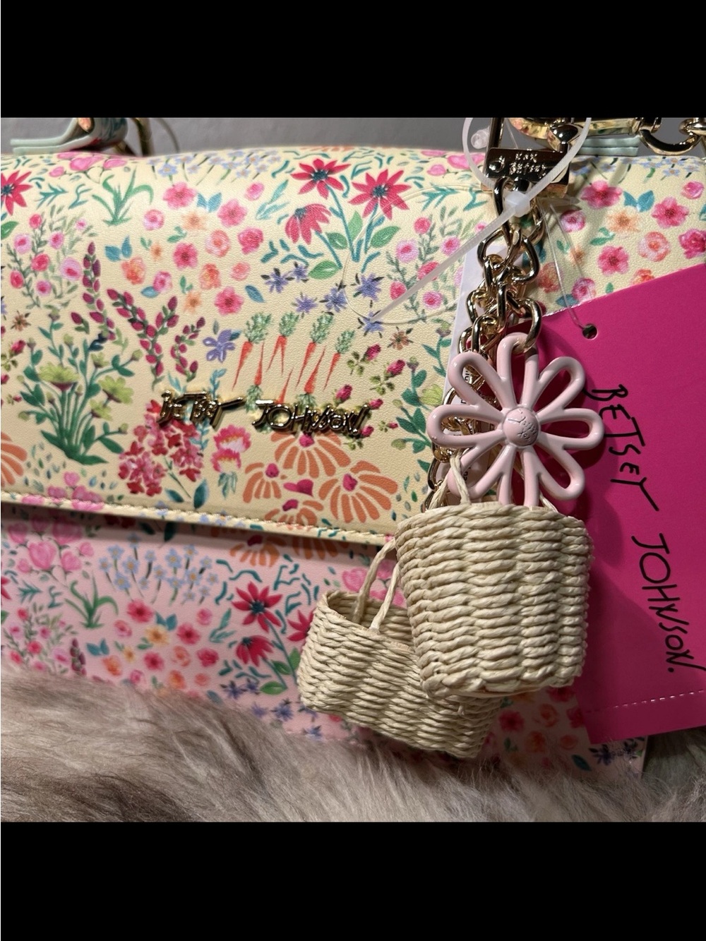 Betsey Johnson Mylo 2 Satchel
Crossbody NWT - Picture 5 of 8